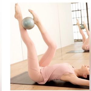 Goop (G Label) G. Sport leggings